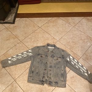 Off white denim temperature Denim jacket